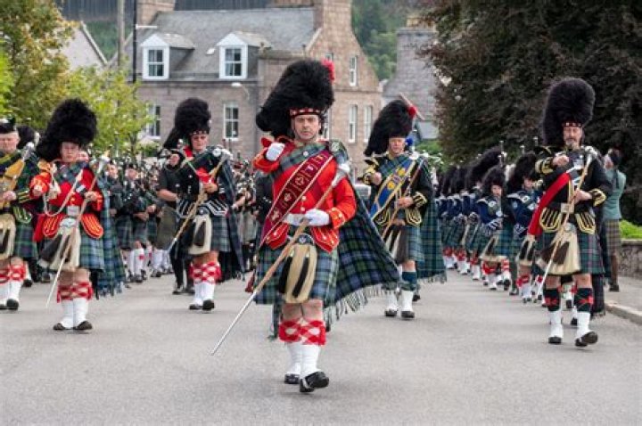 How long are Scottish Easter holidays?